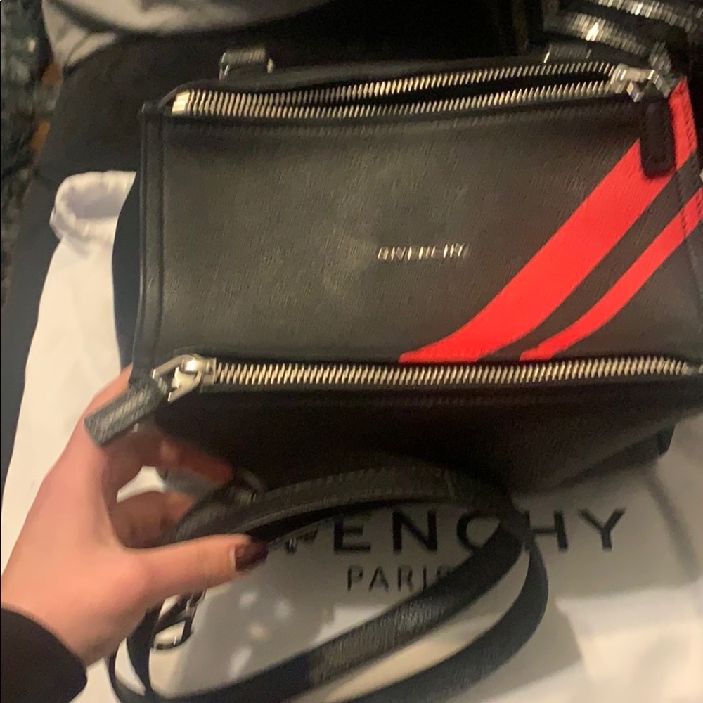 Givenchy bag - Picture 7 of 8